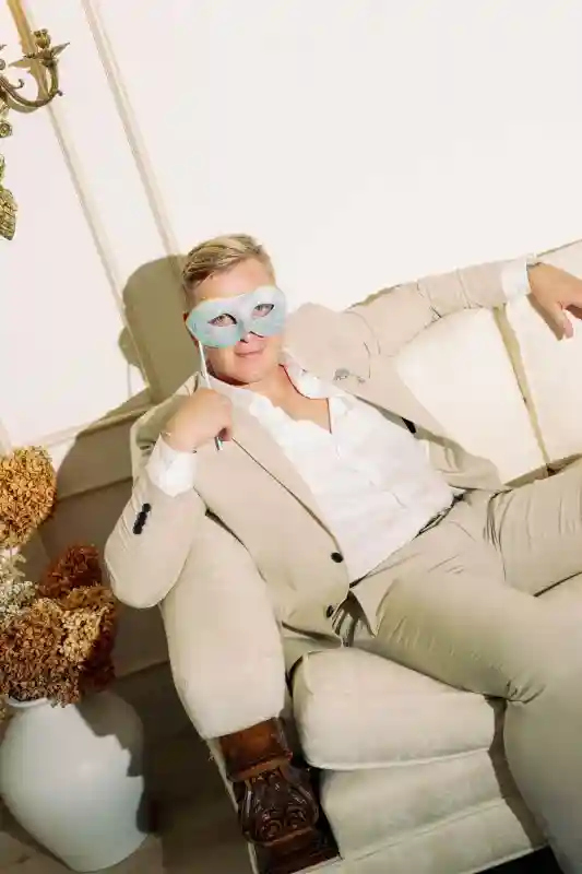 A Vintage Vow Renewal for Diana and Stephan