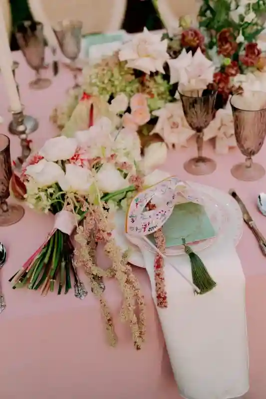 A Vintage Vow Renewal for Diana and Stephan