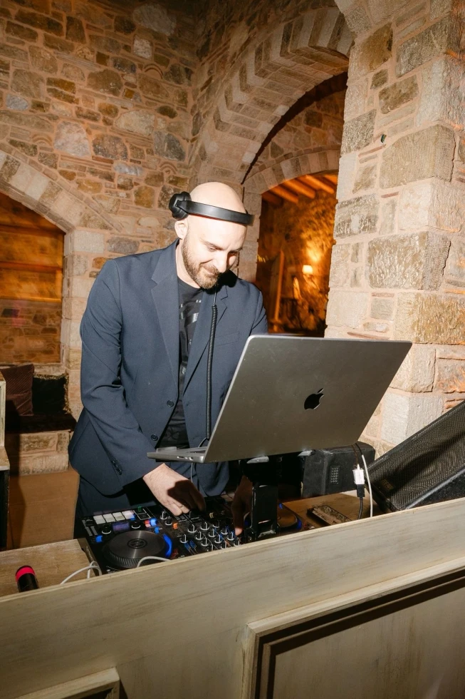 dj Yiannis Iliopoulos