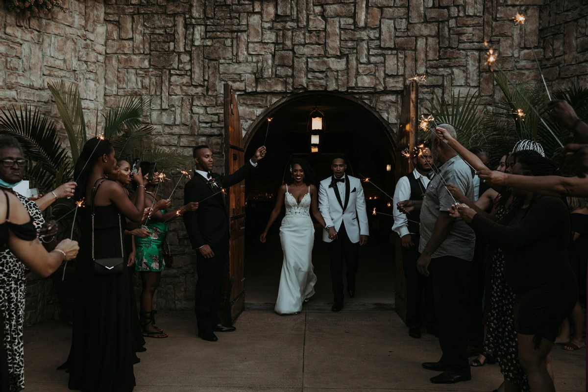 A Rustic Wedding for Dominique and Airial