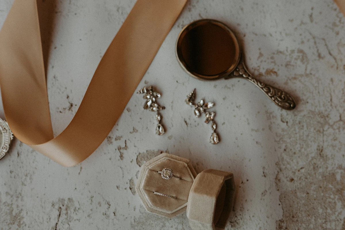 A Rustic Wedding for Dominique and Airial