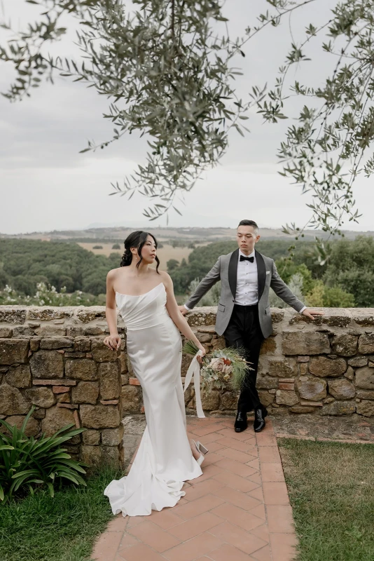 A Garden Wedding for Dorothy and Richard