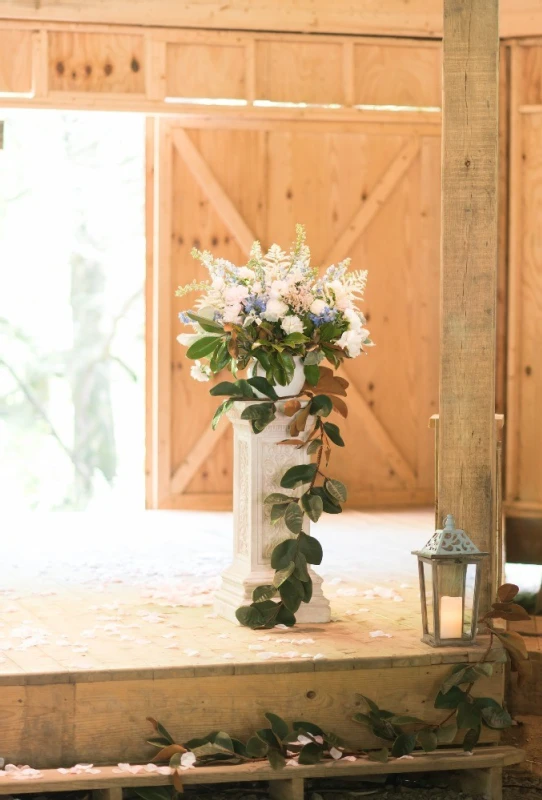 A Rustic Wedding for Amy and Zach