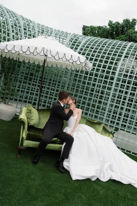 A Wedding Editorial That Colored Outside the Lattice
