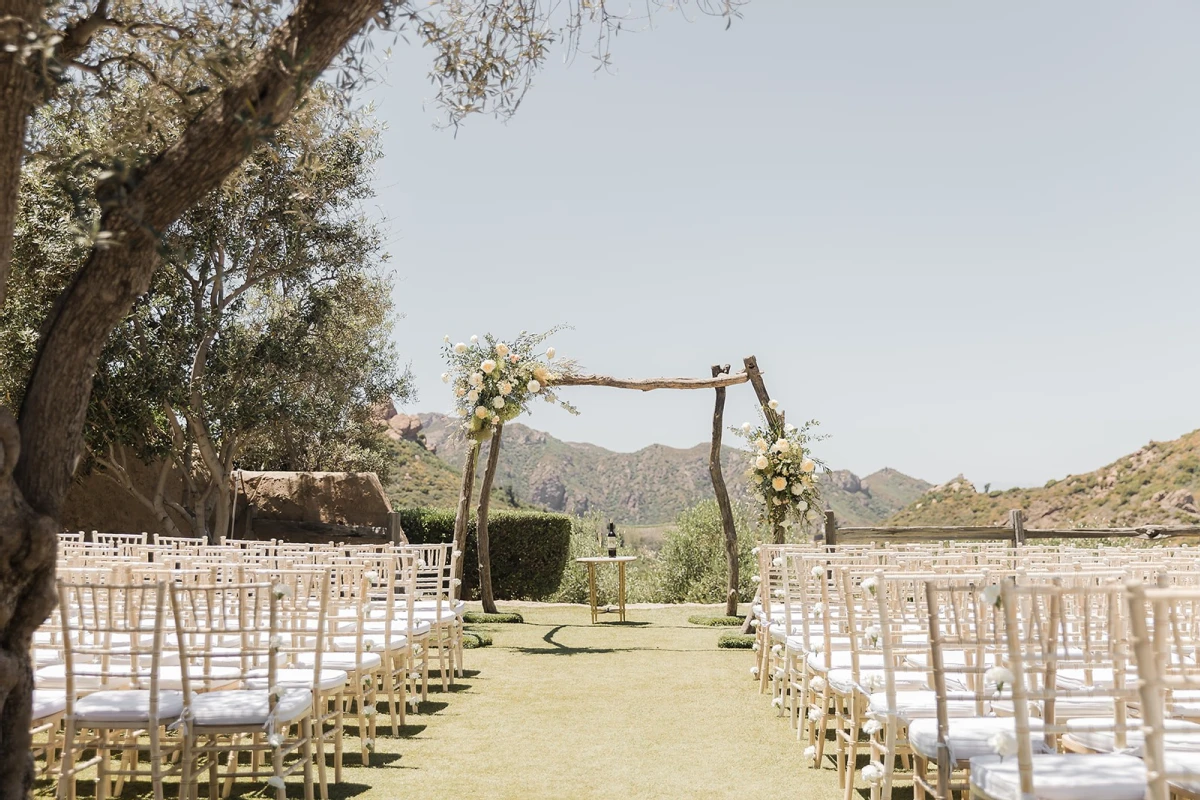 An Outdoor Wedding for Eileen and Sachin