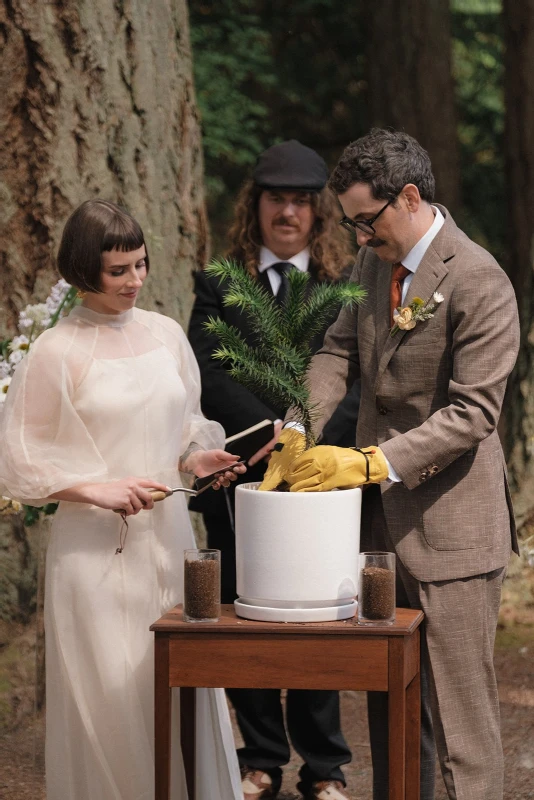 A Forest Wedding for Elanor and Ryan