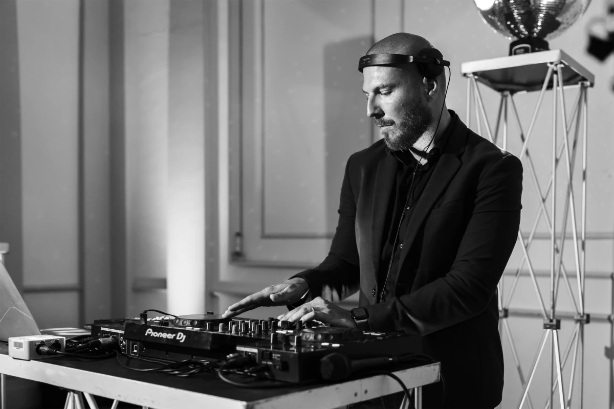 A Classic Wedding for Eleonora and Curtis