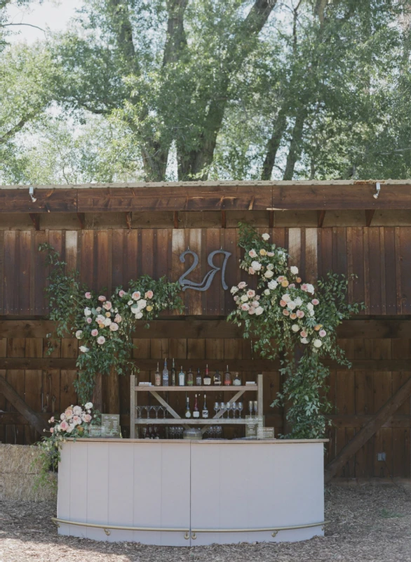 An Outdoor Wedding for Elizabeth and Cushman