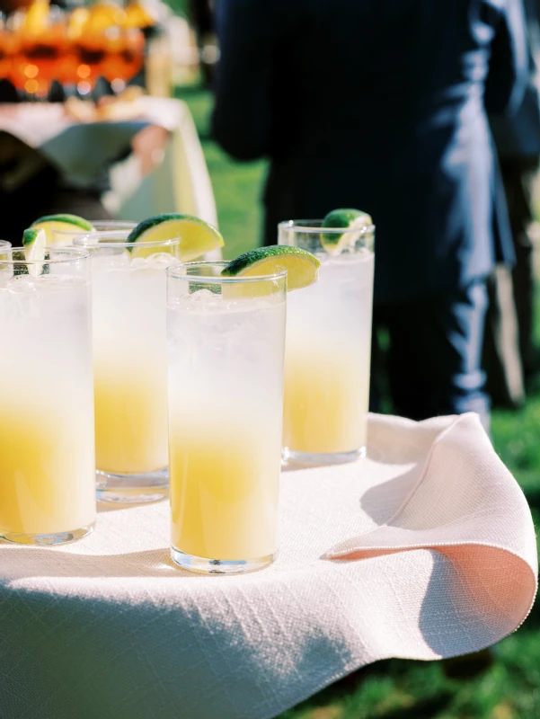 An Outdoor Wedding for Elizabeth and Danny