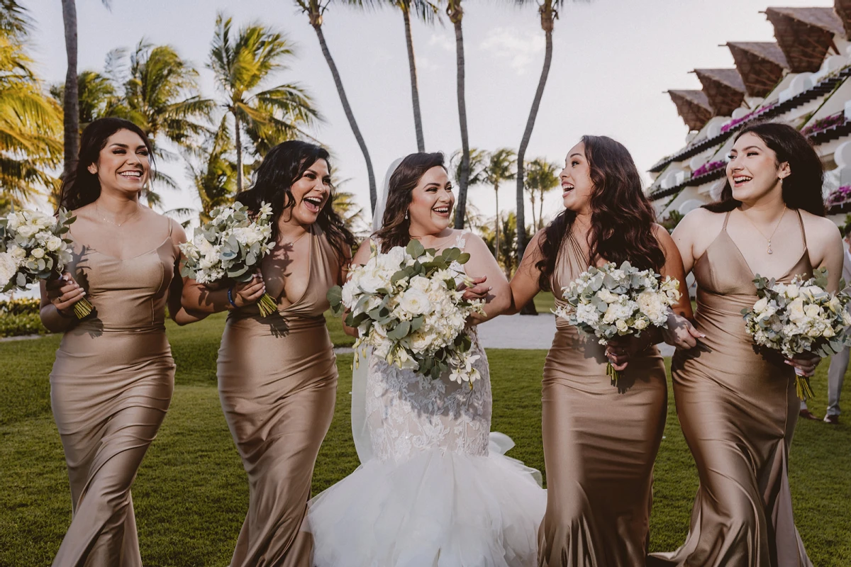 A Waterfront Wedding for Elizabeth and Jose