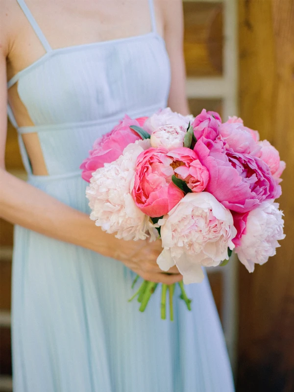 An Outdoor Wedding for Elle and Logan