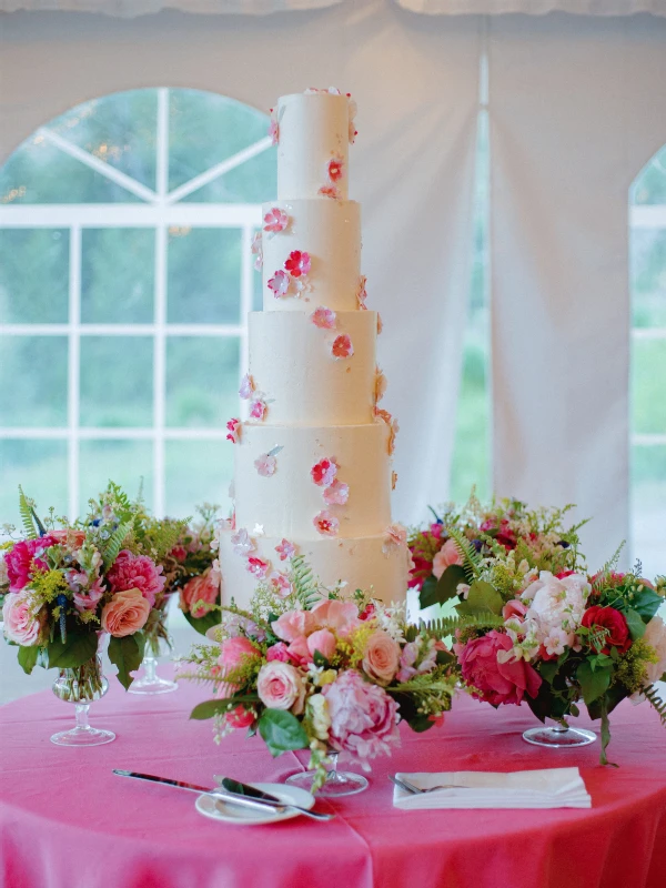 An Outdoor Wedding for Elle and Logan