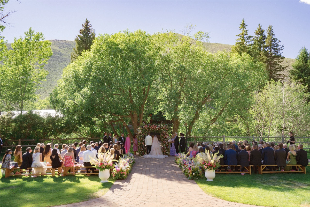 An Outdoor Wedding for Elle and Logan