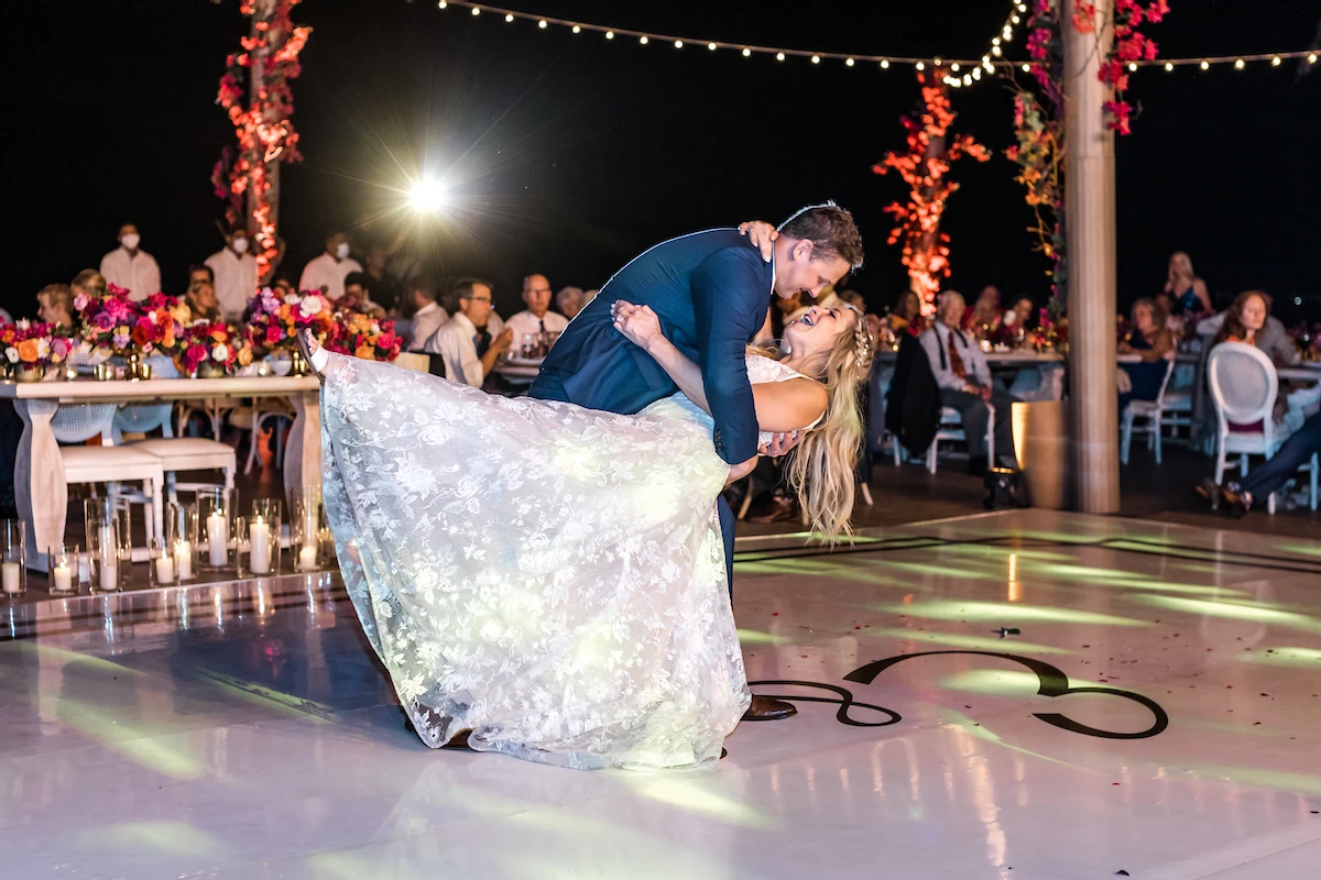 A Beach Wedding for Ellen and Jacob