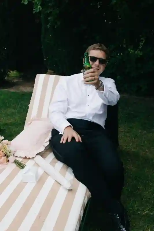 A Pastel Wedding for Ellen and Will