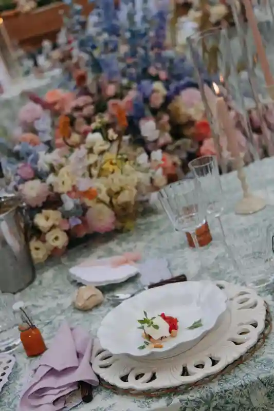 A Pastel Wedding for Ellen and Will