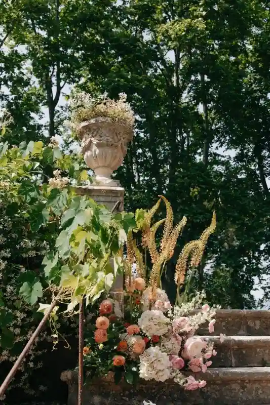 A Pastel Wedding for Ellen and Will