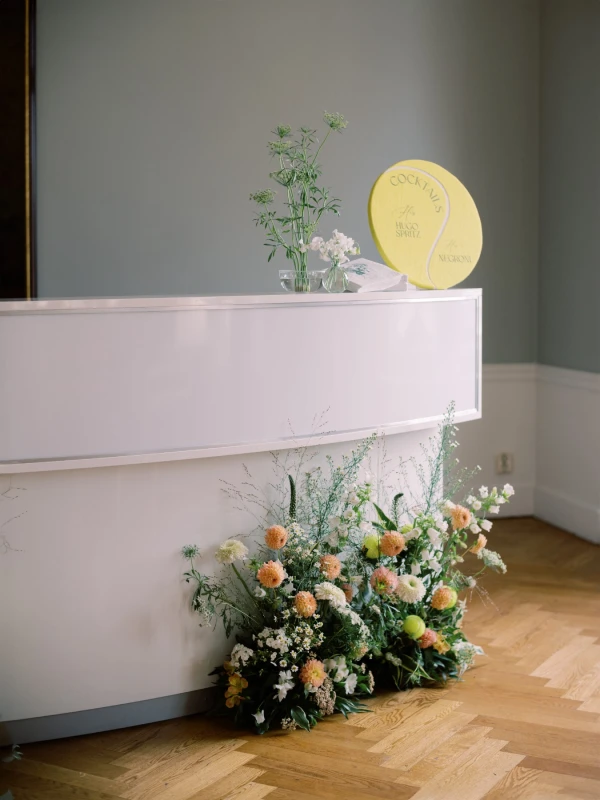 A Classic Wedding for Emily and Chris