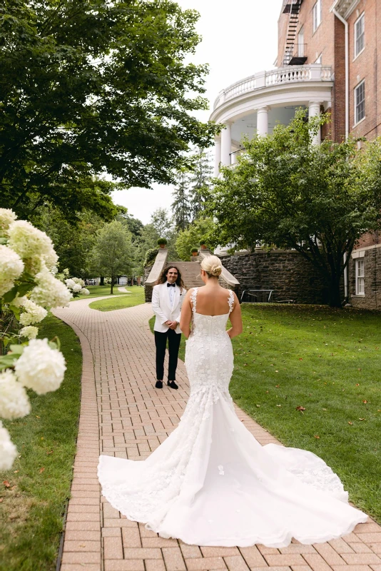 A Classic Wedding for Emily and Dominic