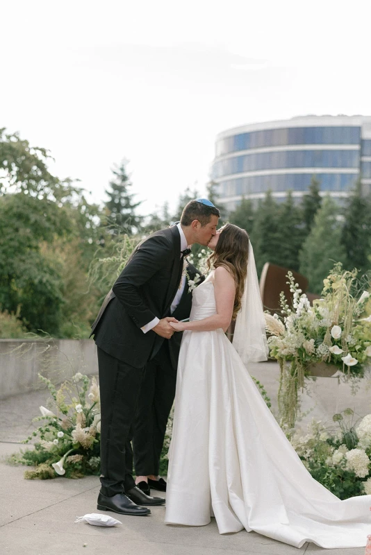 A Modern Wedding for Emily and Jared