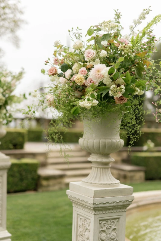 A Garden Wedding for Emily and Juzheng