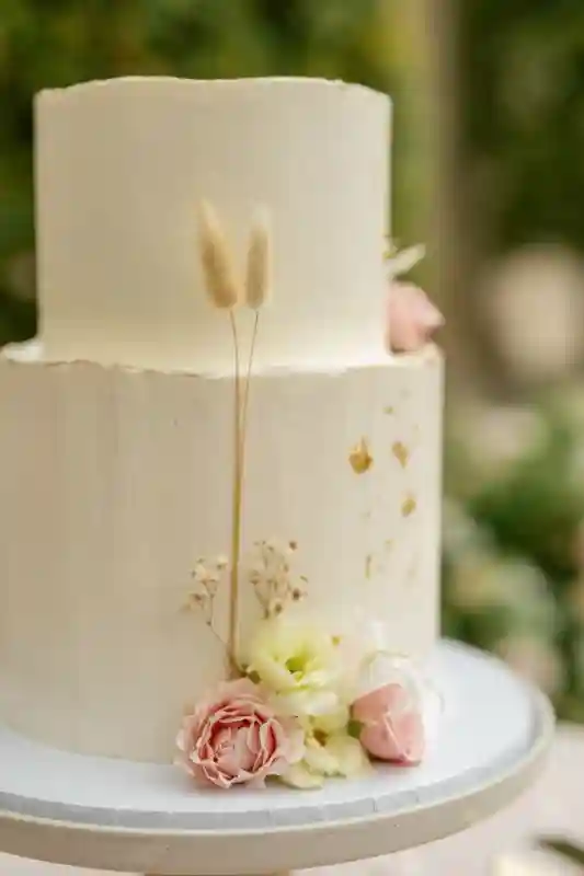 A Garden Wedding for Emily and Juzheng