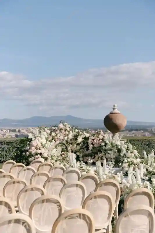 A Classic Wedding for Emma and James