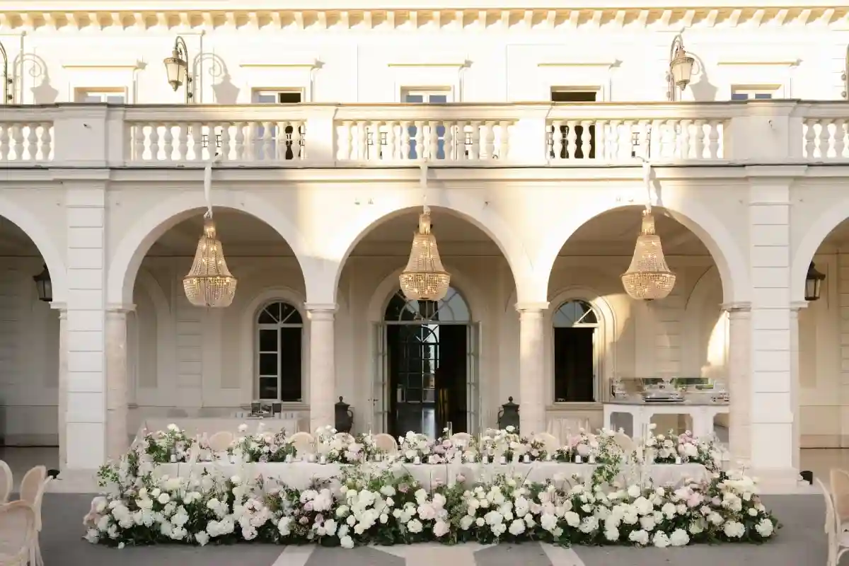 A Classic Wedding for Emma and James