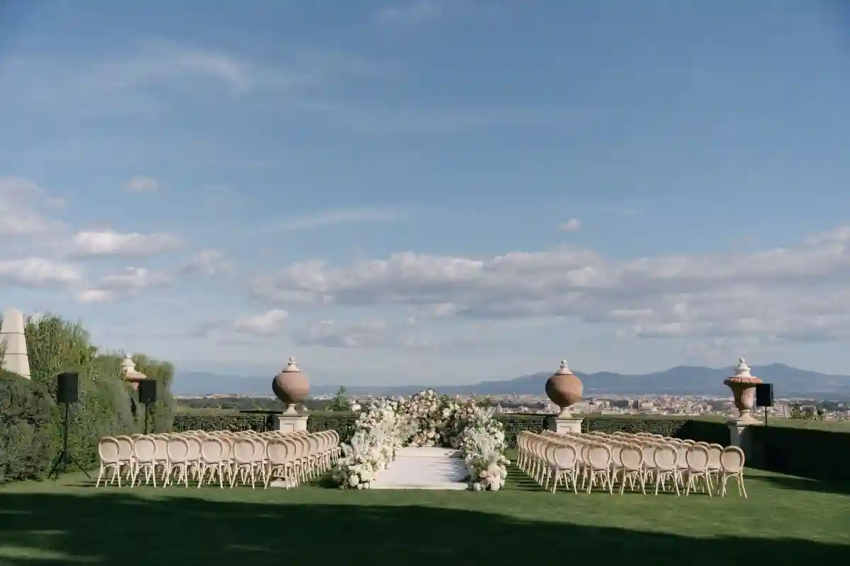 A Classic Wedding for Emma and James
