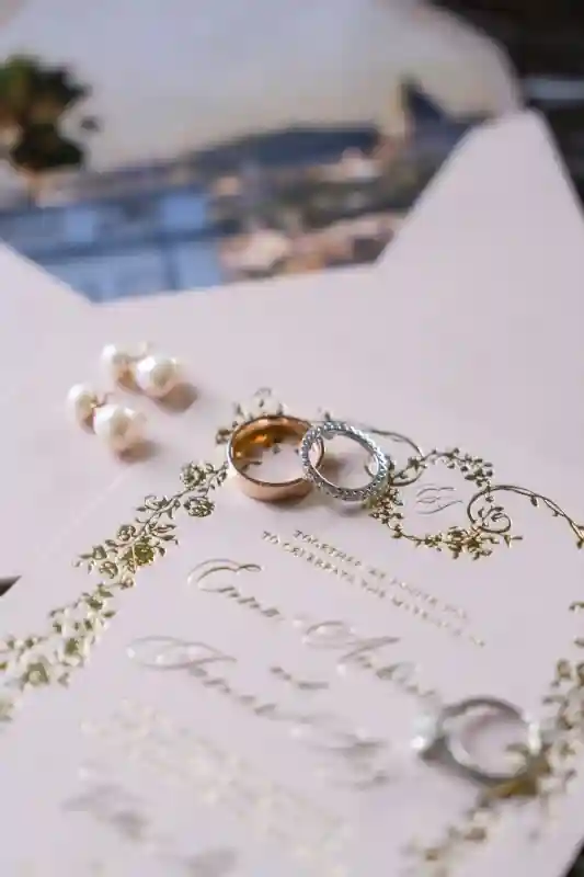 A Classic Wedding for Emma and James