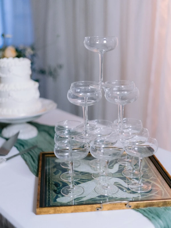 A Classic Wedding for Emma and Nick