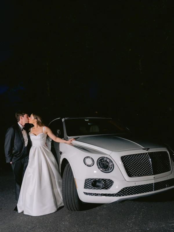 A Classic Wedding for Emma and Nick