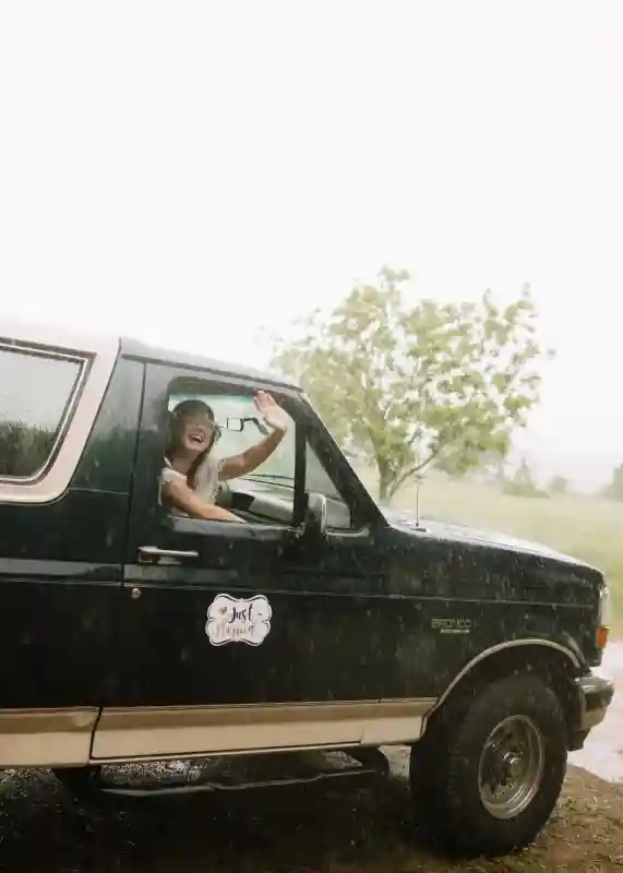A Backyard Wedding for Emma and Philip