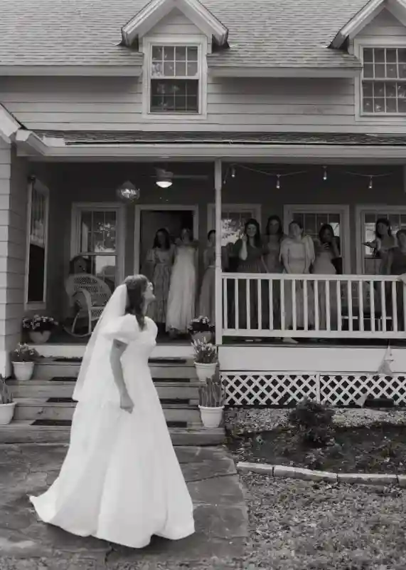 A Backyard Wedding for Emma and Philip