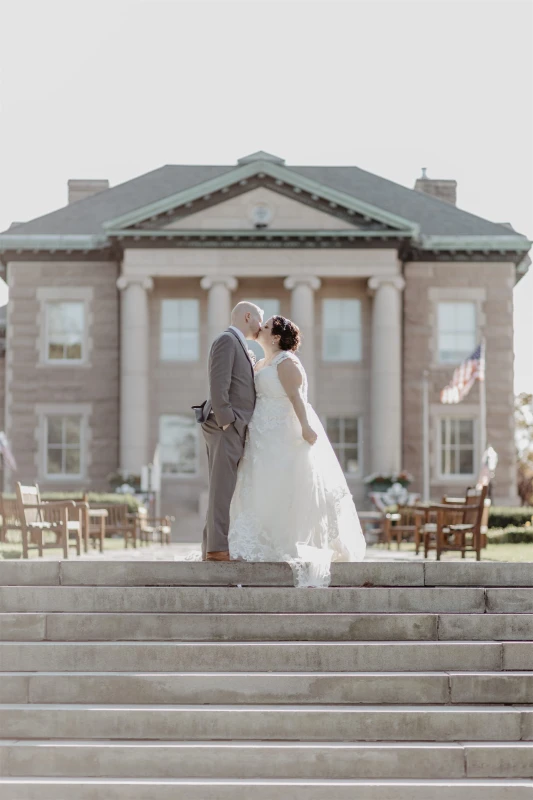 A Classic Wedding for Erica and Josh