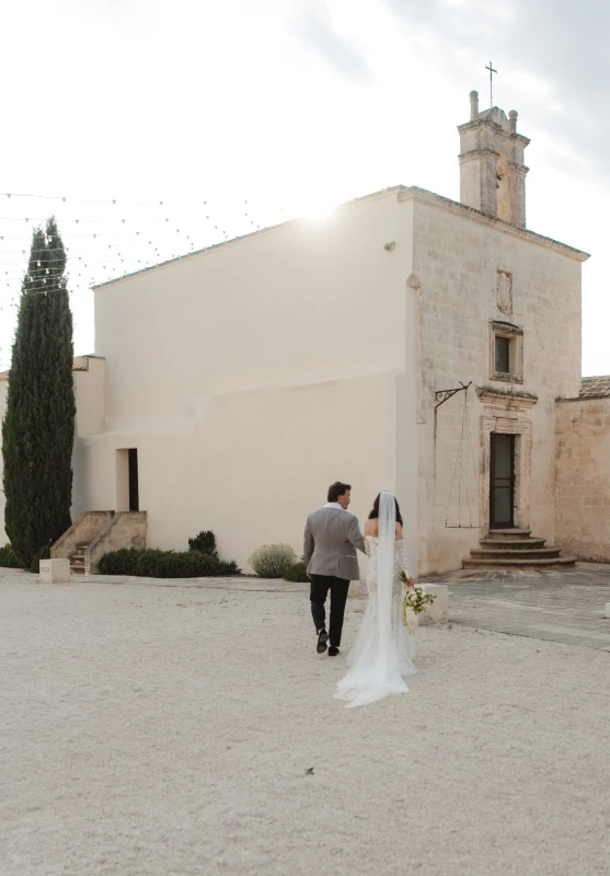 A Timeless Wedding for Eva and Taylor