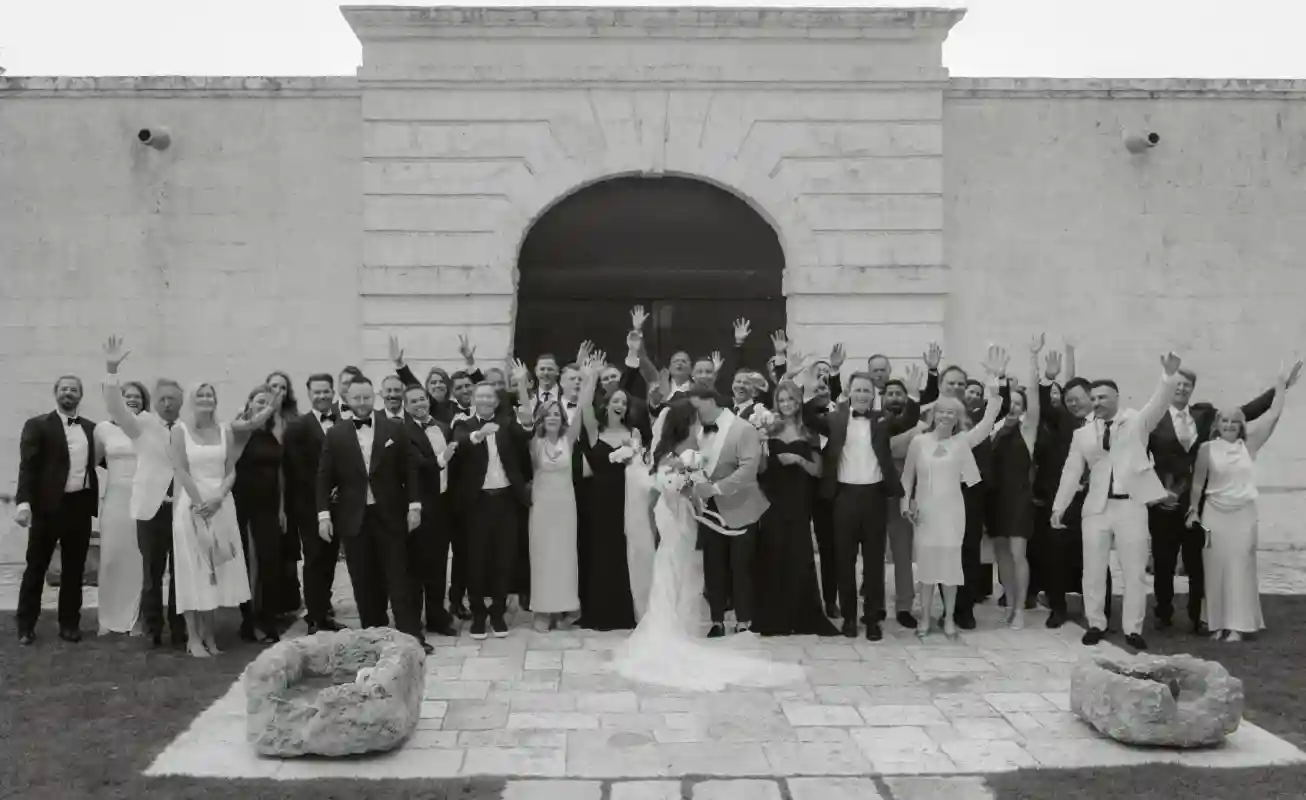 A Timeless Wedding for Eva and Taylor