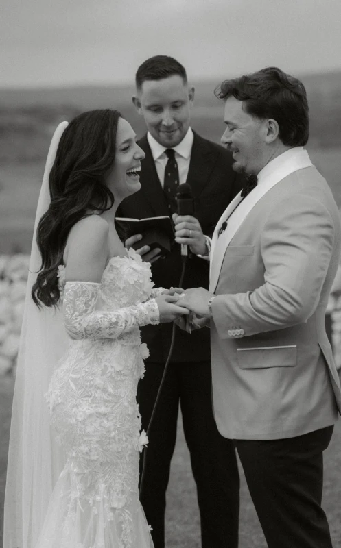 A Timeless Wedding for Eva and Taylor