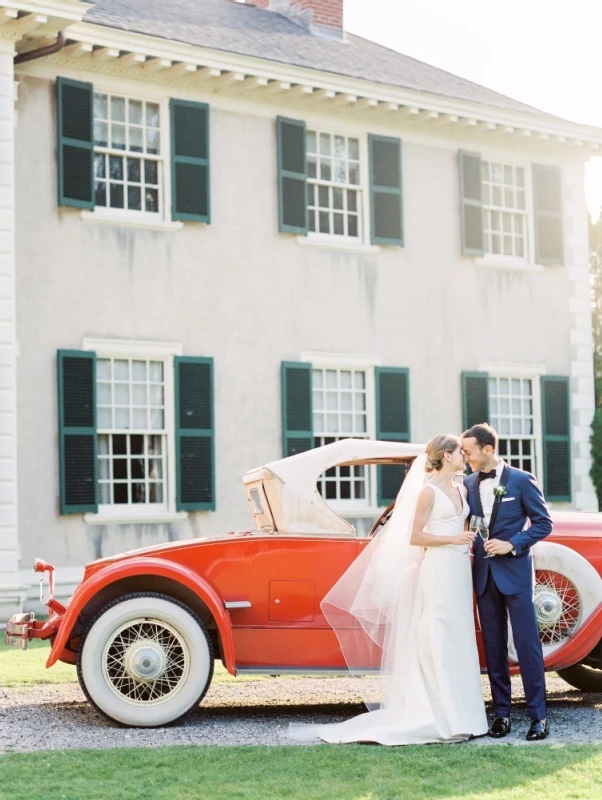 A Classic Wedding for Emily and Jeff