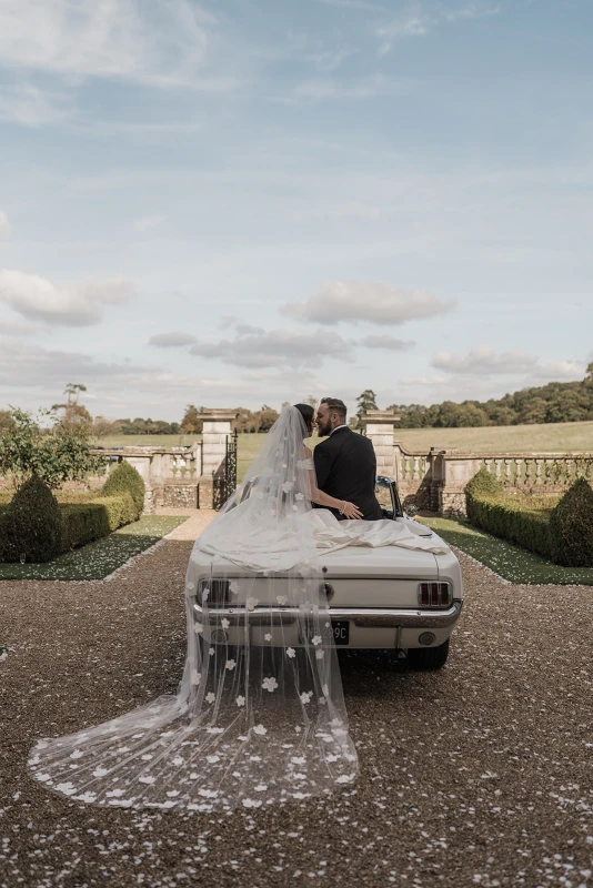 A Glam Wedding for Francesca and Josh