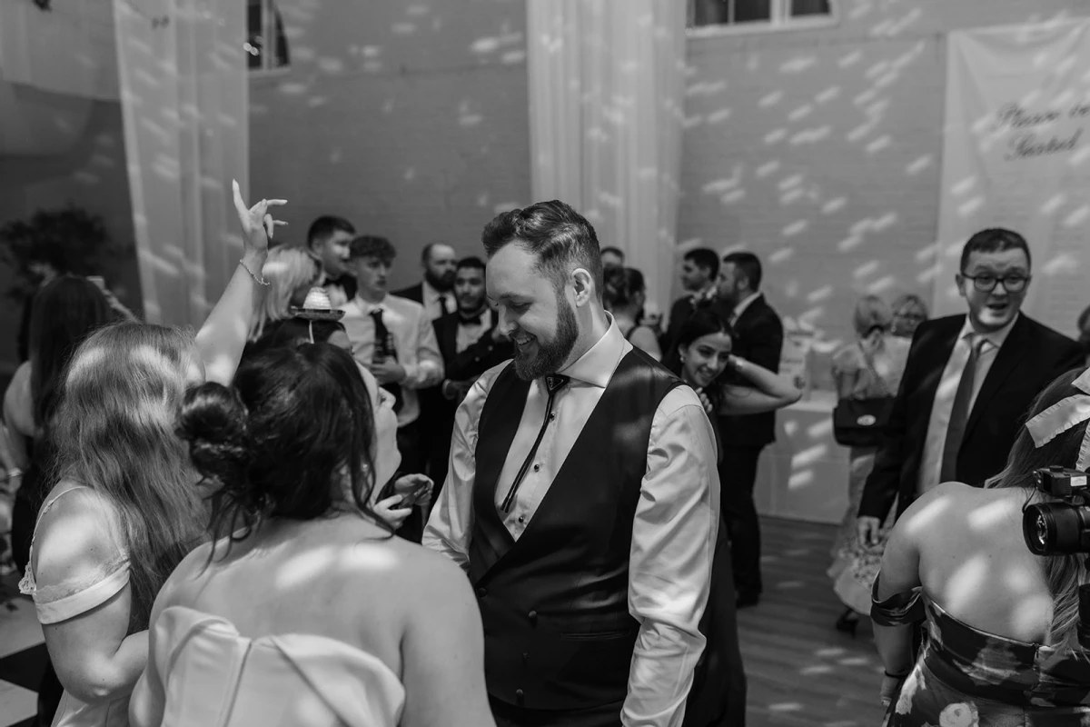 A Glam Wedding for Francesca and Josh