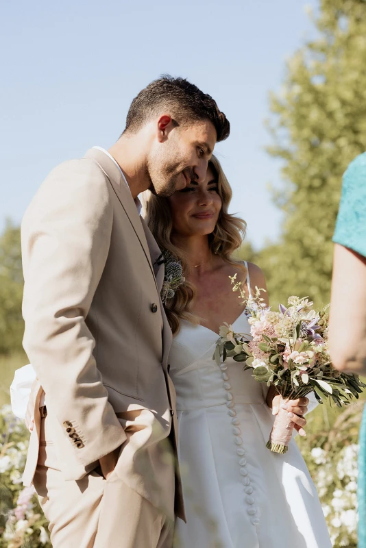 A Wildflower Wedding for Franzisca and Stefan