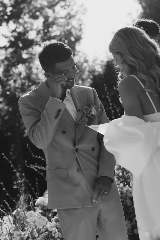 A Wildflower Wedding for Franzisca and Stefan