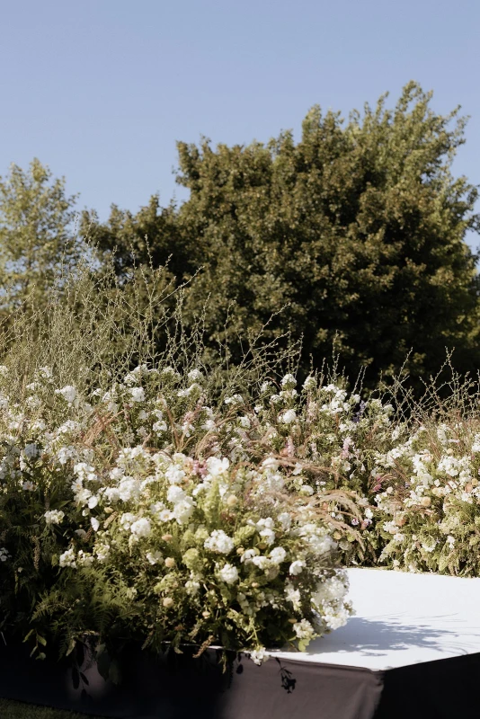 A Wildflower Wedding for Franzisca and Stefan