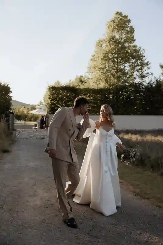 A Wildflower Wedding for Franzisca and Stefan