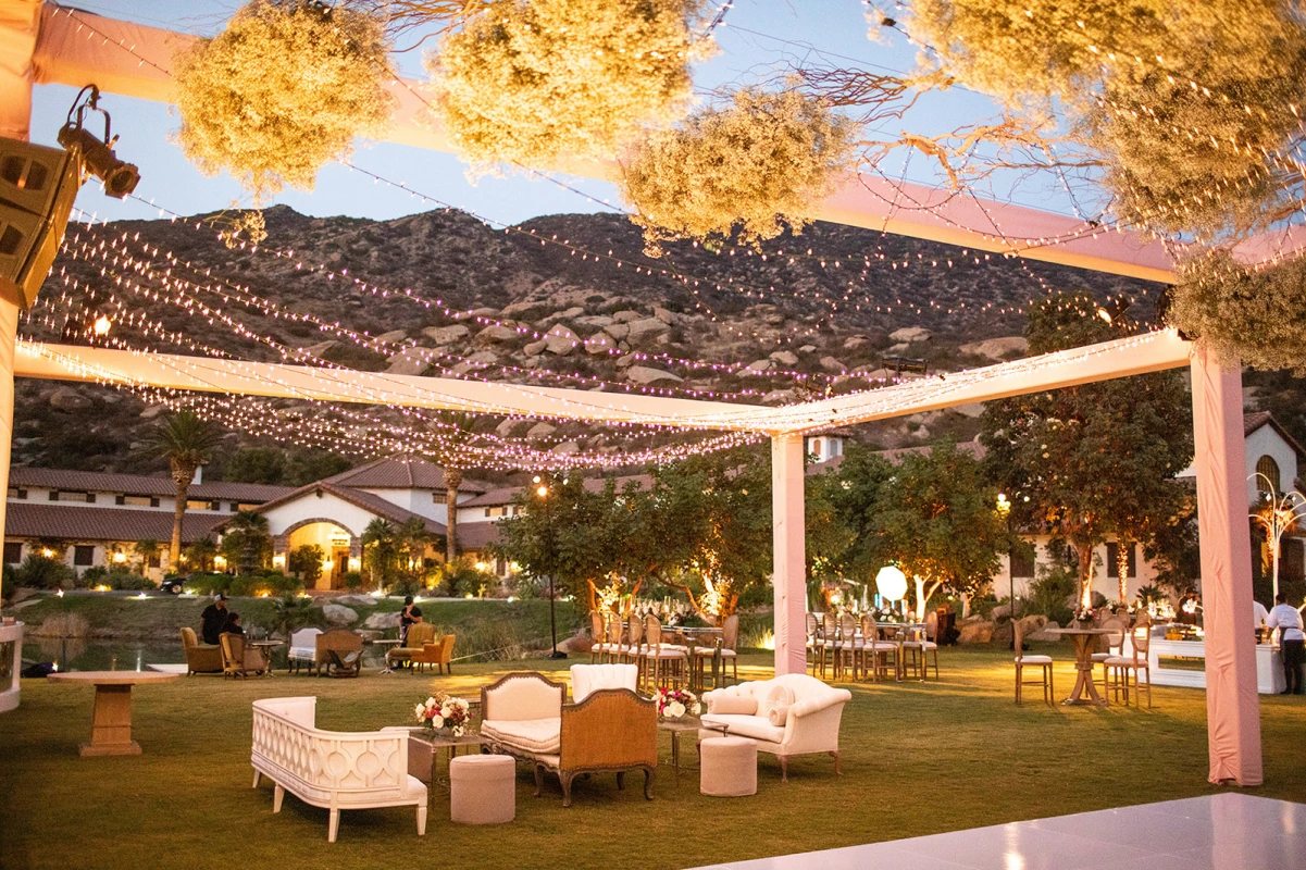 A Glam Wedding for Gaby and Oliver 