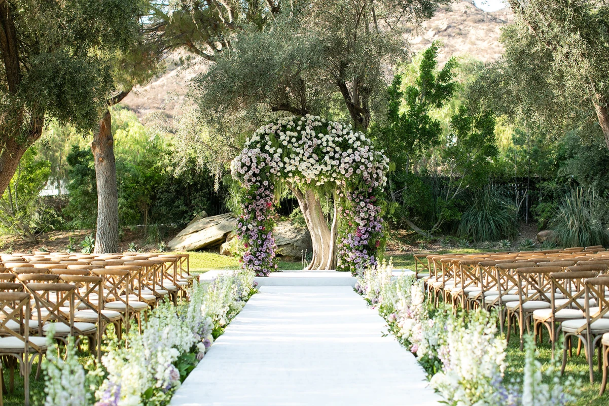 A Glam Wedding for Gaby and Oliver 