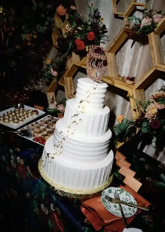 A Colorful Wedding for Georgia and James