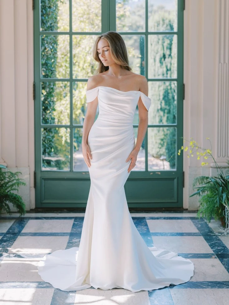 Naomi by Blue Willow by Anne Barge