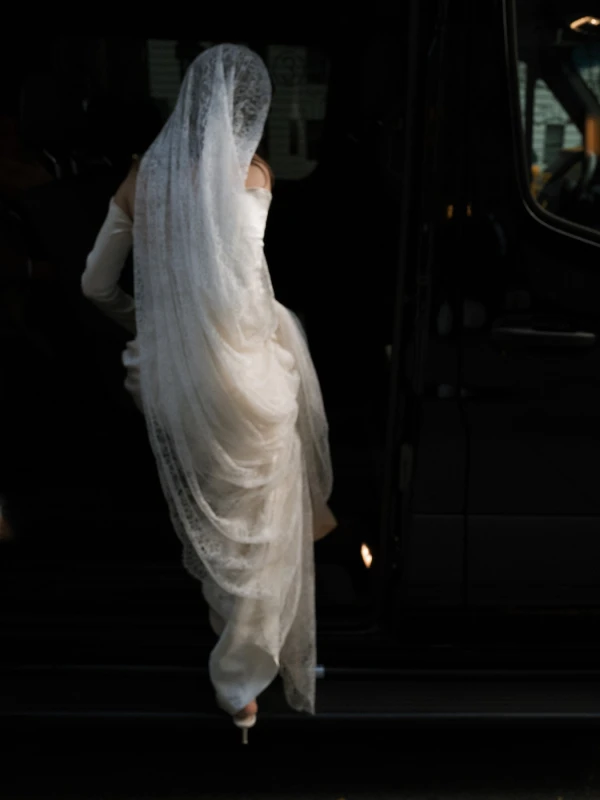 A Holiday Wedding for Gillian  and Evan 